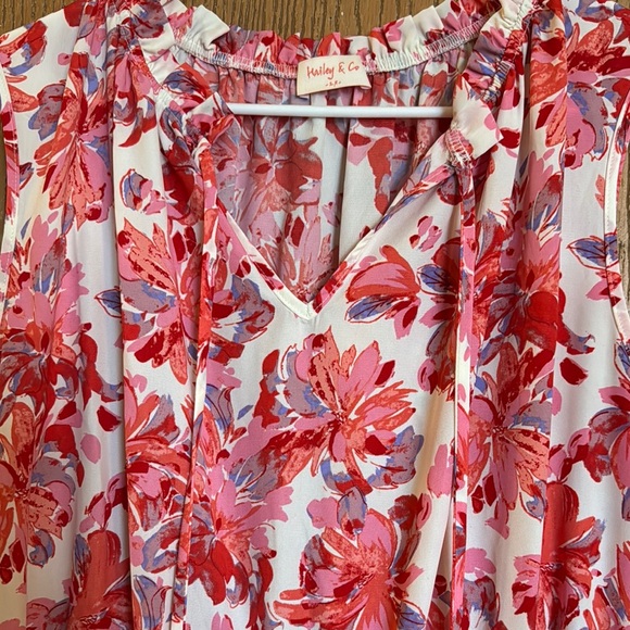 Floral Sleeveless Dress - Pink and White - Picture 2 of 2